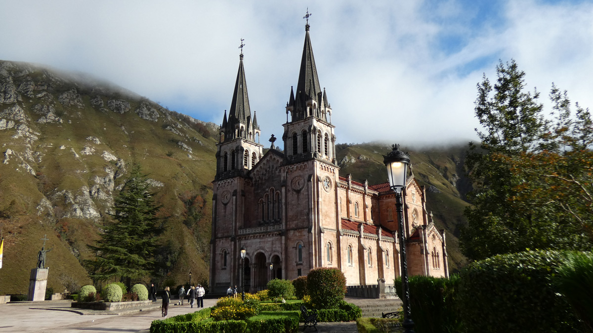 CANGAS-DE-ONÍS